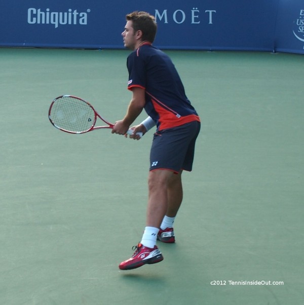 Stanislas Stan Wawrinka ass bum butt backside pictures photos black shorts kit red shiny shoes Cincinnati